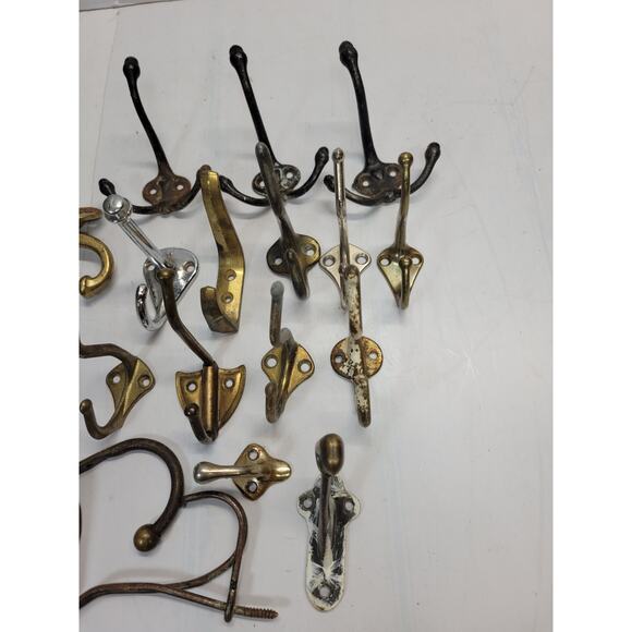 Vintage Coat Hat Hooks, Farmhouse Lot of 18 Assorted Styles As Is - Picture 3 of 3